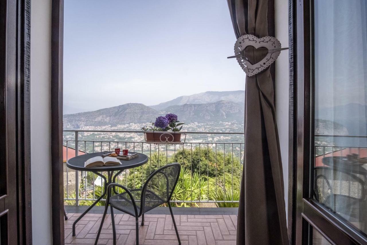 Villa Monica B&B Sorrento Eksteriør billede
