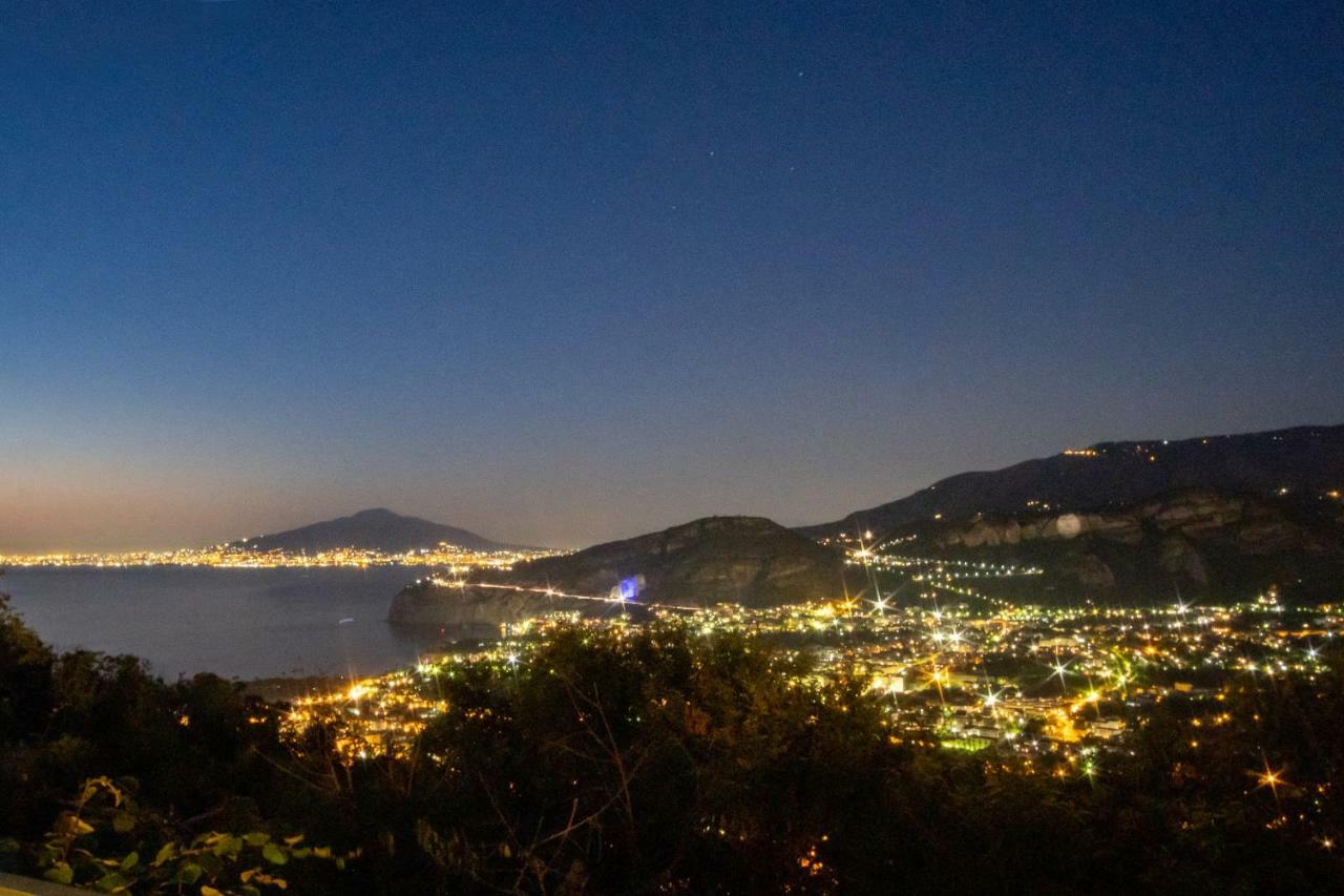 Villa Monica B&B Sorrento Eksteriør billede